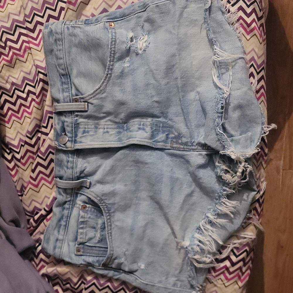Levi's high waisted  button fly Shorts